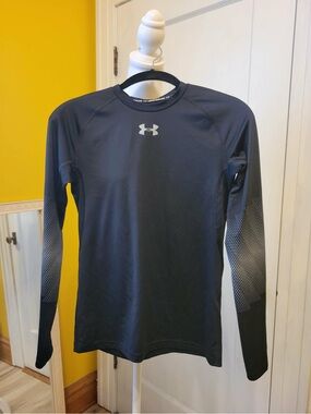 Under Armour Boy’s Navy Long-Sleeve Compression Top with Sleeve Dot Pattern